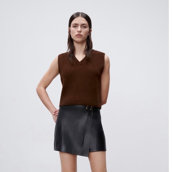 ZARA FAUX LEATHER SKORT - Picture 1 of 14
